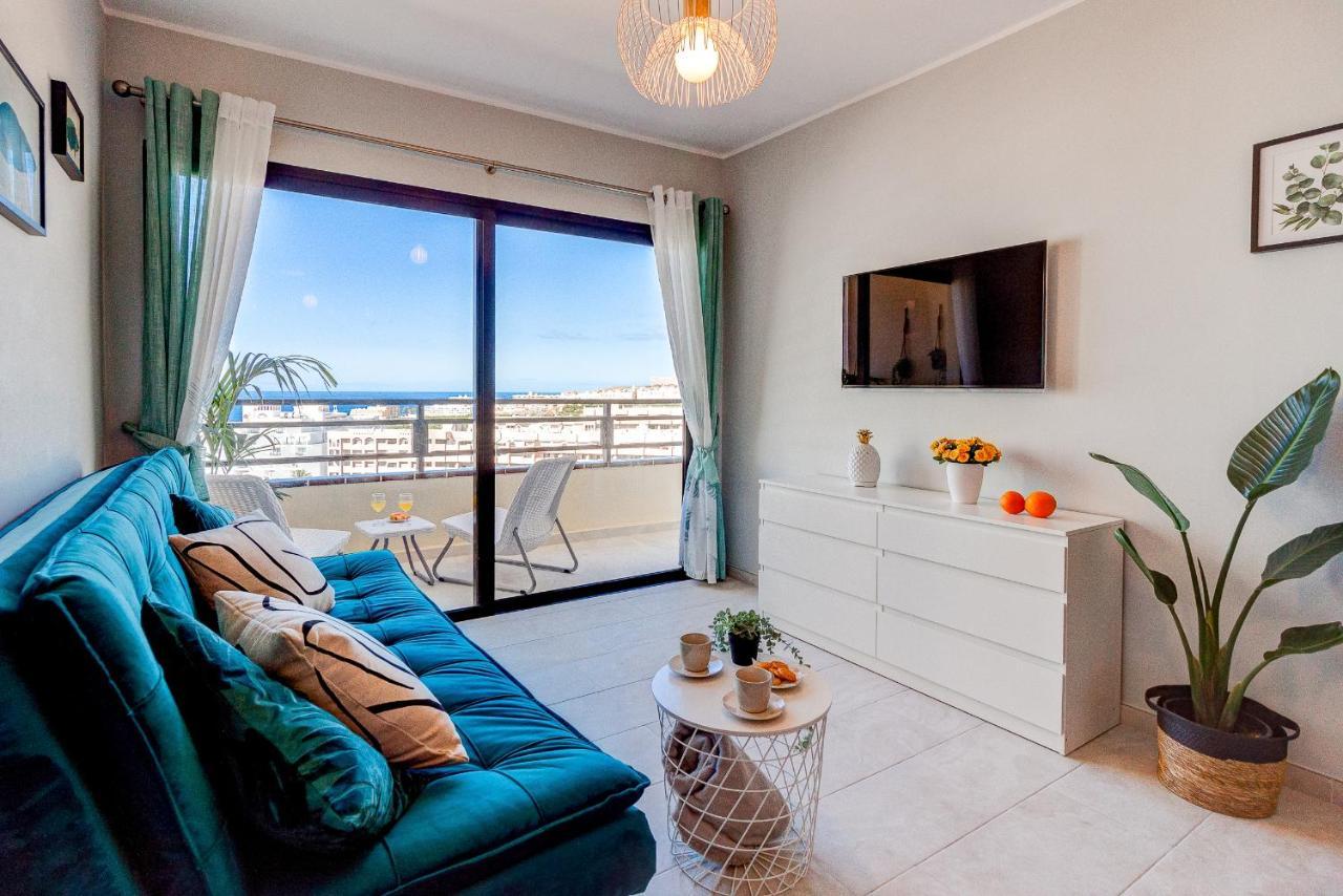 Paradise View Family Apartment By Altamarhomes アデヘ エクステリア 写真